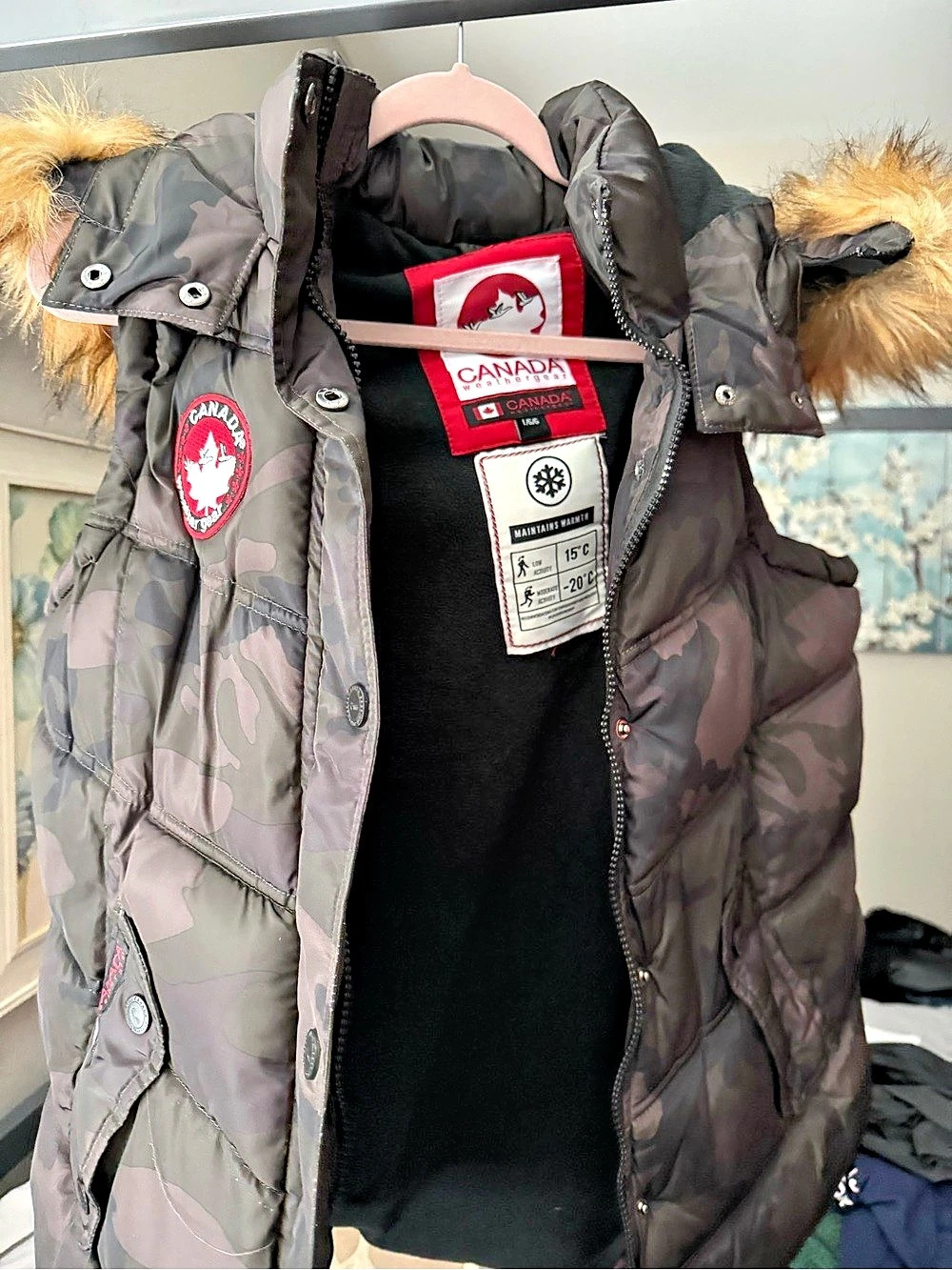 Canada Weather Gear Camo Puffer Jacket in Gray & Black Size Large NWT